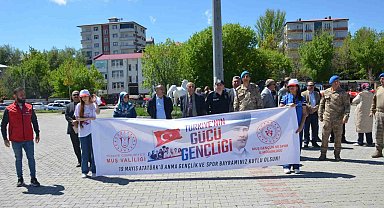 Bulanık'ta 'Gençlik yürüyüşü' yapıldı