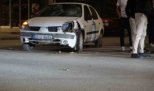 Burdur'da otomobil ile motosiklet çarpıştı: 16 yaşındaki sürücü yaralandı