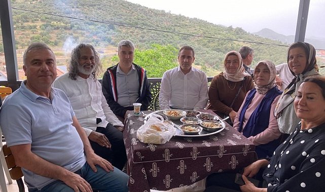 Burhaniye'de Kaymakam Memiş, Dutluca hayrına katıldı