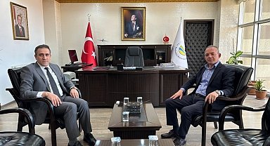 Burhaniye'de Mülkiye Başmüfettişi Öner, kaymakam İlyas Memiş'i ziyaret etti