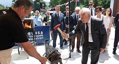 Bursa bıçağı dünya sahnesinde