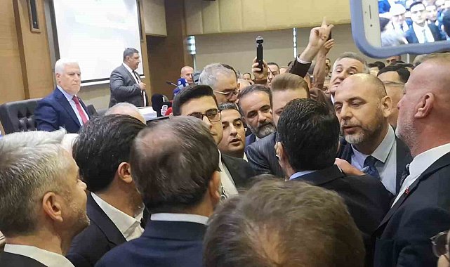 Bursa Büyükşehir Meclisi'nde tansiyon yükseldi