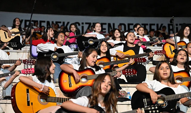 Bursa Gemlik'in genç sanatçıları, 19 Mayıs'ta yeteneklerini sergiledi