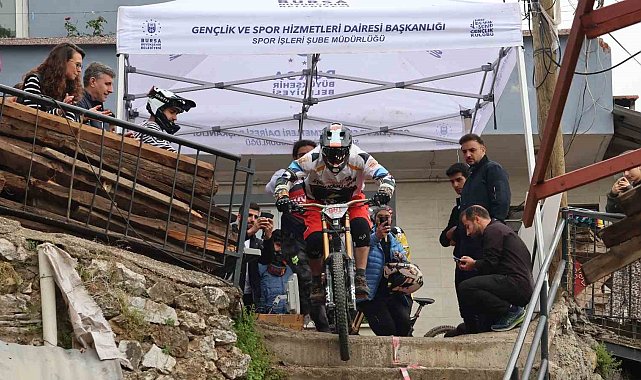 Bursa'da adrenalin dolu yarış nefes kesti