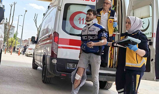 Bursa'da otomobille motosiklet çarpıştı: 1 yaralı