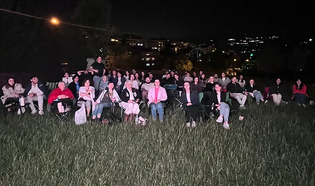 Bursa'da açık hava film gösterimi ile Serebral Palsili bireylere destek