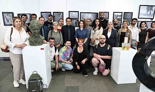 Büyükşehir'den Ata'ya saygı sergisi