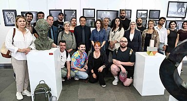 Büyükşehir'den Ata'ya saygı sergisi