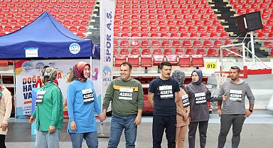 Büyükşehir'in Aile Yılı'na özel etkinliğinde aileler kıyasıya yarıştı