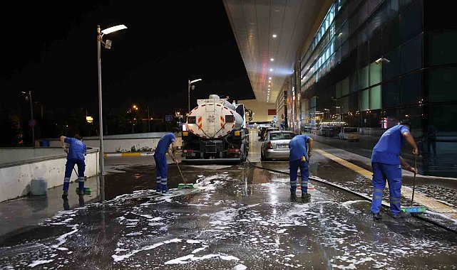 Büyükşehir'in çevre bakım ve temizlik çalışmaları hız kesmiyor