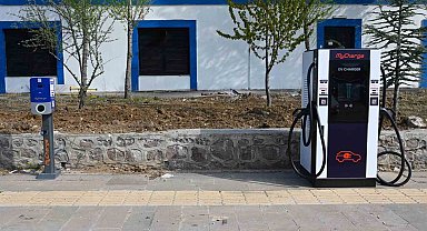 ÇAKÜ'ye elektrikli araç şarj istasyonu kuruldu