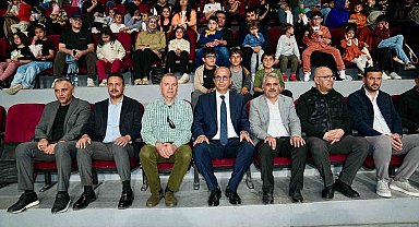 Cambaz Mithat 'Yetenek Sirkiniz' gösterisi renkli ve heyecanlı anlara sahne oldu