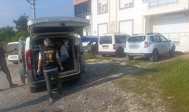 Camiye gelen eski belediye başkanına büyük şok: Bu sefer ayakkabı değil, otomobil çalındı