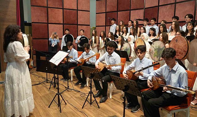 Çanakkale Savaşı döneminde mezun veremeyen Anadolu'nun ilk lisesi, 140'ıncı kuruluş yılını kutluyor