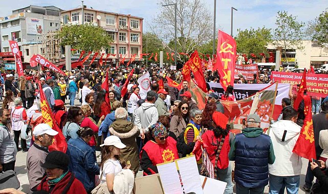 Çanakkale'de 1 Mayıs Emek ve Dayanışma günü coşkuyla kutlandı