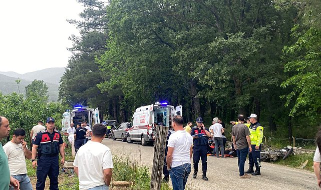 Çanakkale'de otomobil ile motosiklet çarpıştı: 4 yaralı