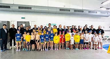 Çaycuma'da yüzme yarışları nefes kesti