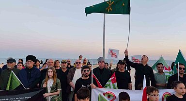 Çerkesler Karadeniz'de yitirdikleri atalarını Akdeniz'de andılar