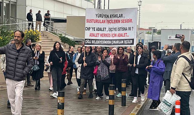 CHP belediyesi tarafından işten çıkartılan 17 kadın Ankara'ya yürümeye başladı