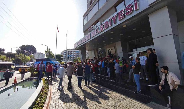 CHP'li Narlıdere Belediyesinde işçiler greve gidiyor