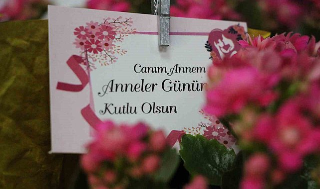 Çiçekçilerde Anneler Günü yoğunluğu
