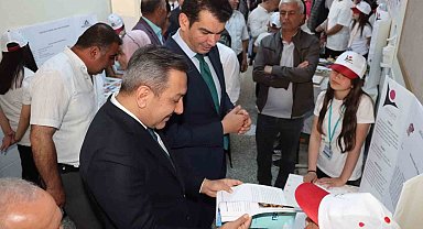 Çorum'da öğrencilerden köy okulunda bilim fuarı