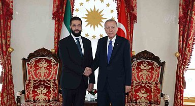 Cumhurbaşkanı Recep Tayyip Erdoğan, Suriye Devlet Başkanı Ahmed Şara ile Dolmabahçe'de bir araya geldi.