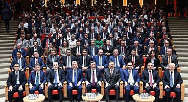 Cumhurbaşkanı Yardımcısı Yılmaz: "Enflasyon oranı düştükçe Türkiye farklı bir perspektif, farklı bir döneme doğru gelişimini devam ettiriyor"