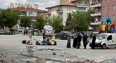 Dairesinde patlattığı doğalgaz onlarca kişiyi evsiz bıraktı