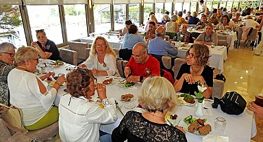 Dalyanım Derneği'nden anlamlı dayanışma kahvaltısı: "Yılın Annesi" hayvansever Esra Kuşçu oldu