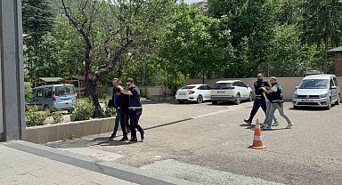 Darbedilmiş halde bulunan kadının ölümüyle ilgili bir kişi tutuklandı