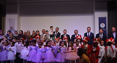 Demirci'de Kur'an Kursu öğrencilerinden yıl sonu gösterisi