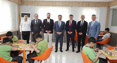 Depremzede çocuklara umut olacak M2 STEAM merkezinin açılışı gerçekleştirildi