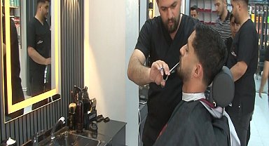 Depremzede kuaförden anlamlı kampanya