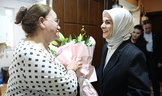 Devlet korumasındaki çocukların gönüllü annesine Bakan Göktaş'tan ziyaret