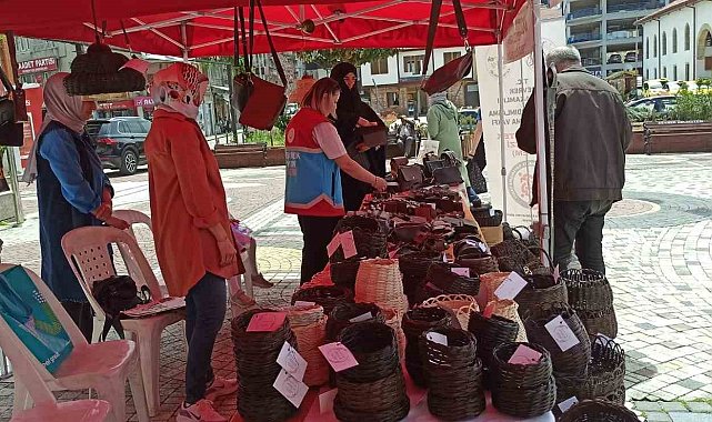 Devrek'te Anneler Günü alışveriş festivali ilgi gördü