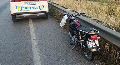 Devrilen motosikletin sürücüsü yaralandı