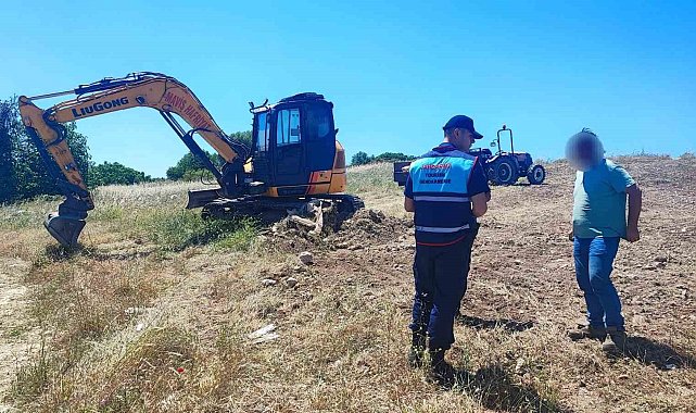 Didim'de kaçak kazı yapan 3 şahıs suçüstü yakalandı