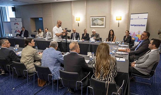 Dijital Dönüşüm ve İnsan Odaklı Liderlik Zirvesi için geri sayım başladı