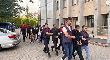 Dil düşürerek 9 ilde hırsızlık yapan kadın ve ailesi, 600 bin liralık son işlerinde yakalandı