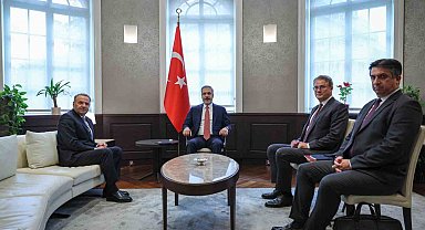 Dışişleri Bakanı Fidan, Sırbistan'da Sosyal Demokrat Parti Genel Başkanı Layic'i kabul etti