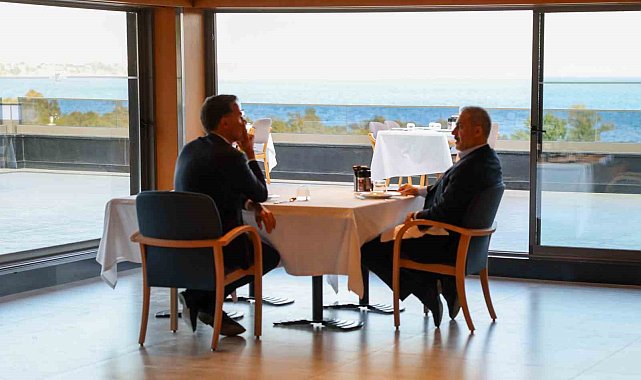 Dışişleri Bakanı Hakan Fidan, NATO Dışişleri Bakanları Gayriresmi Toplantısı öncesinde NATO Genel Sekreteri Mark Rutte ile çalışma yemeğinde bir araya geldi.
