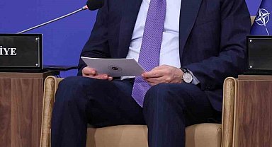 Dışişleri Bakanlığı Sözcüsü Öncü Keçeli: "Dışişleri Bakanı Hakan Fidan, bu akşam Cumhurbaşkanlığı Dolmabahçe Çalışma Ofisi'nde Rusya Federasyonu Devlet Başkanı Danışmanı Vladimir Medinski başkanlığındaki Rus heyetiyle bir görüşme yapacaktır."