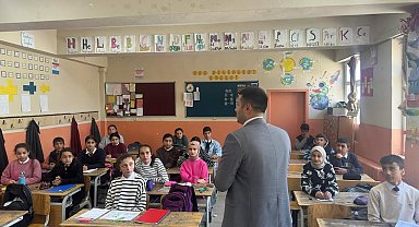 Diyadin'de eğitime kitap desteği