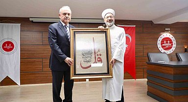 Diyanet İşleri Başkanı Erbaş, din görevlilerine seslendi: "Aldığınız eğitimle en iyi imam olmak için yarışacaksınız"