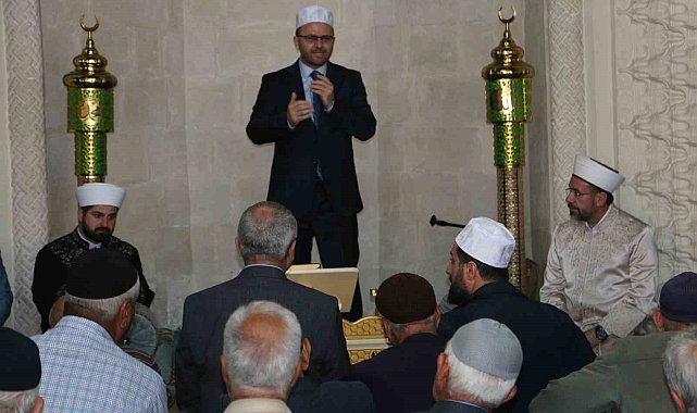 Diyarbakır Ulu Camii'nde dünya birincisi hafızlar Kur'an-ı Kerim okudu