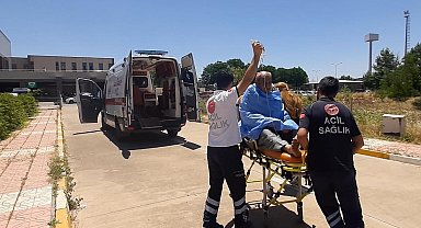 Diyarbakır'da çatıda yaktıkları ateşi söndürmeye çalışan çiftin vücudunda yanıklar oluştu