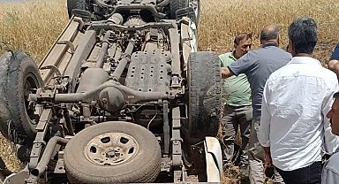 Diyarbakır'da pikap takla attı: 3 yaralı