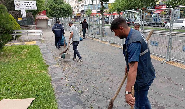 Diyarbakır'da şiddetli rüzgar çatıları uçurdu