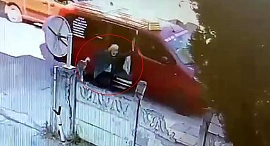 Dolmuştan inmek istedi, araç hareket edince sürüklendi